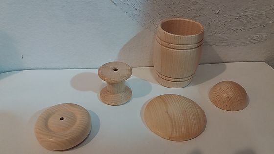 Carrete de hilo, semiesfera, barril, disco plano y rueda de madera